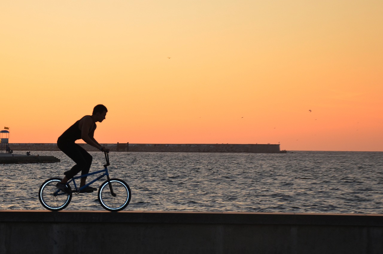 Lebensmüde Radfahrer